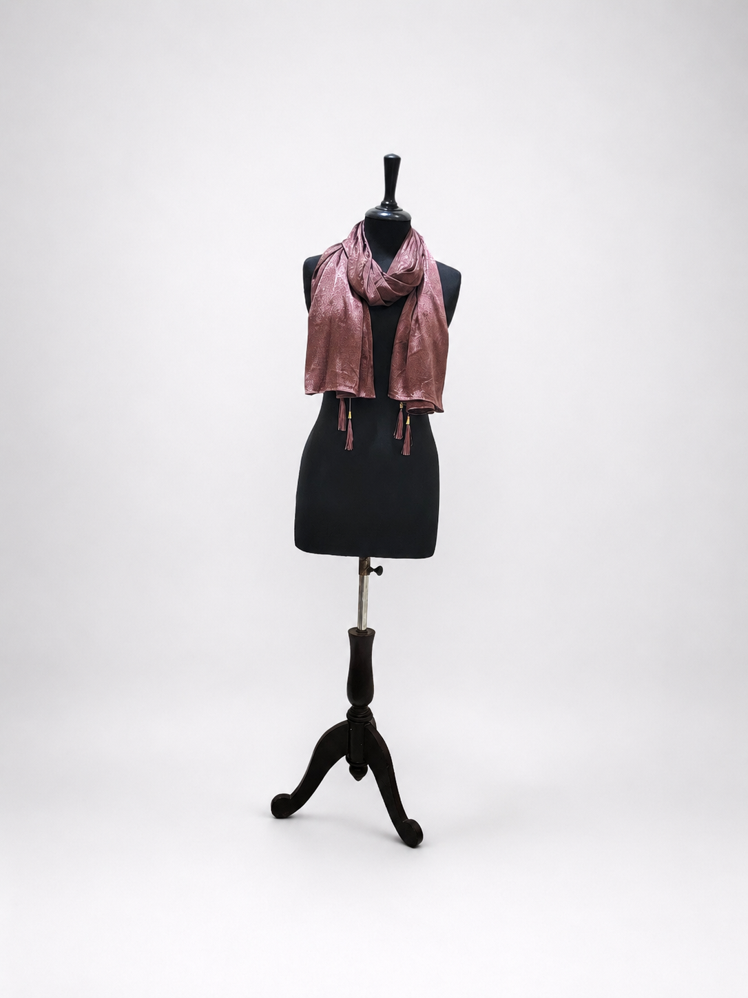 Classic Jacquard Linen Stole