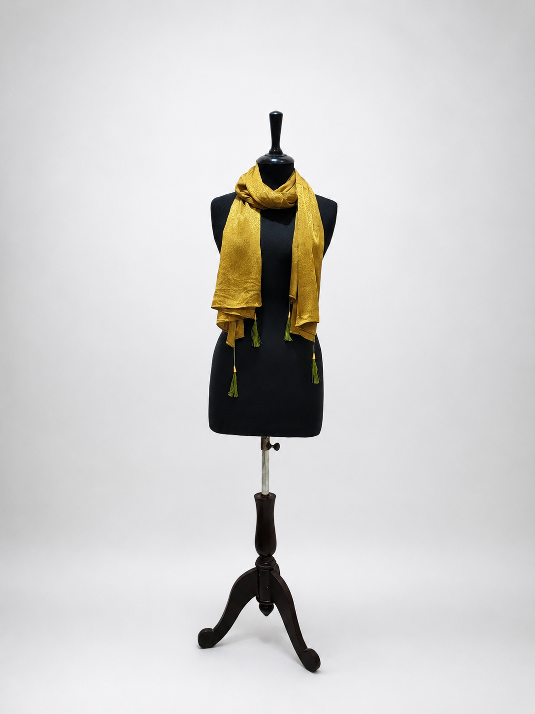 Classic Jacquard Linen Stole