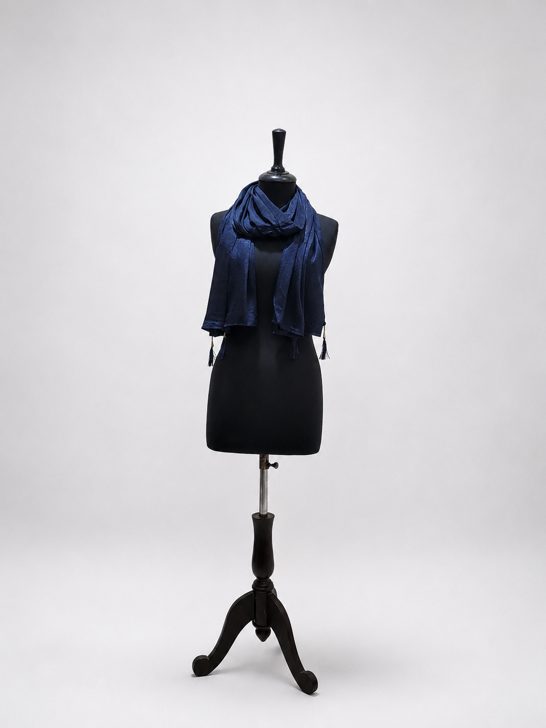 Classic Jacquard Linen Stole