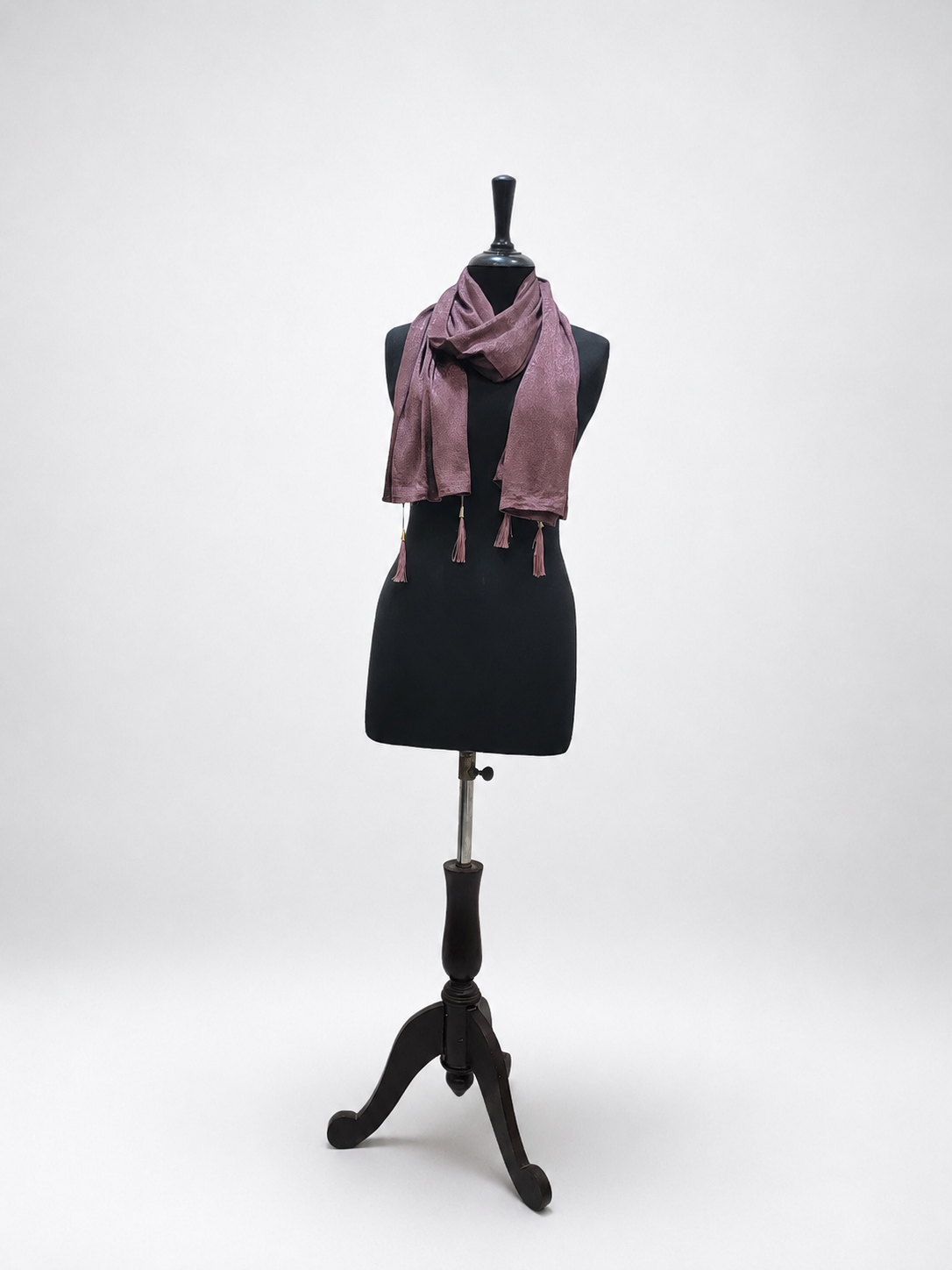 Classic Jacquard Linen Stole