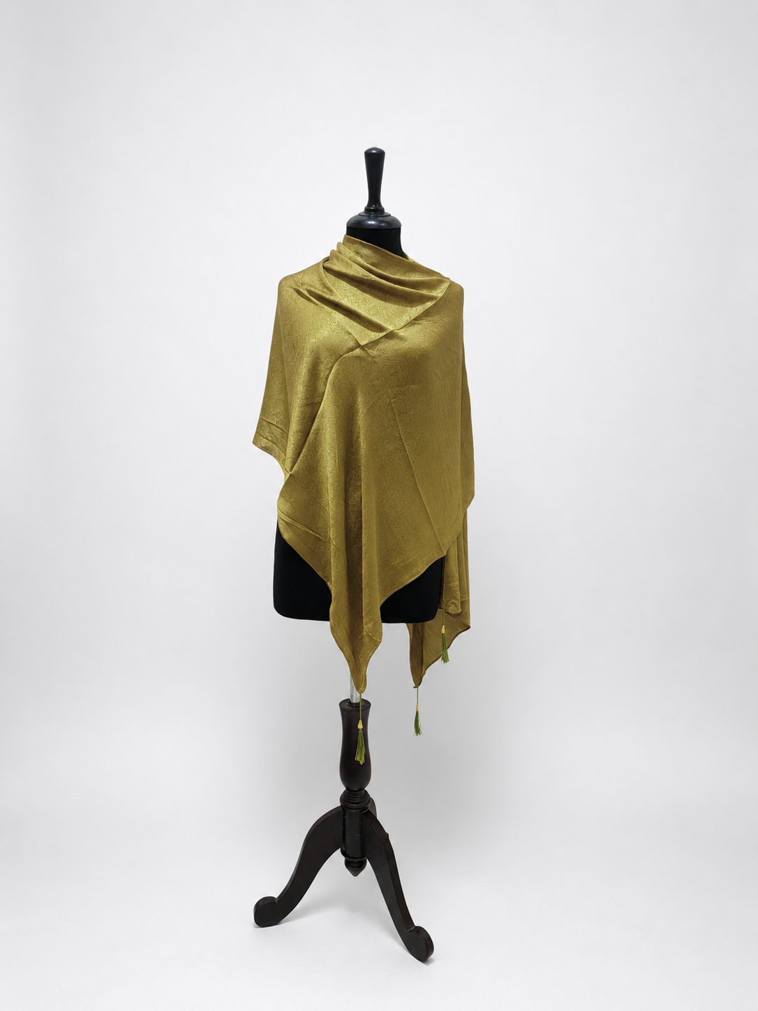 Classic Jacquard Linen Stole
