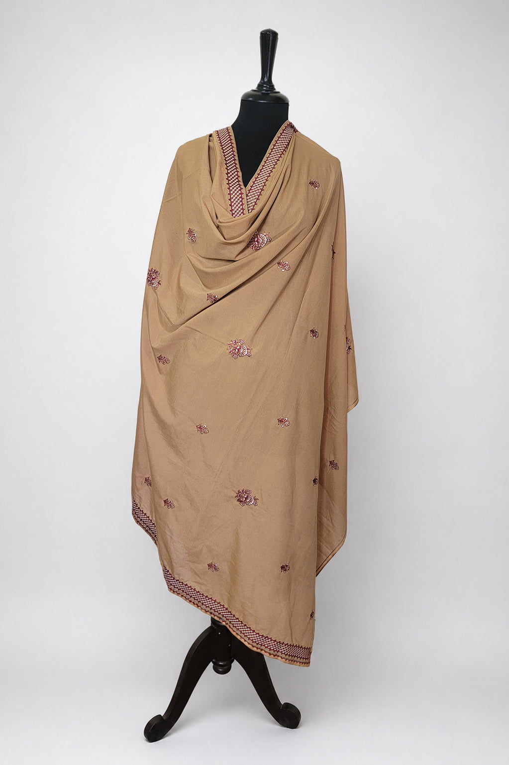 Gul Naaz Shawl