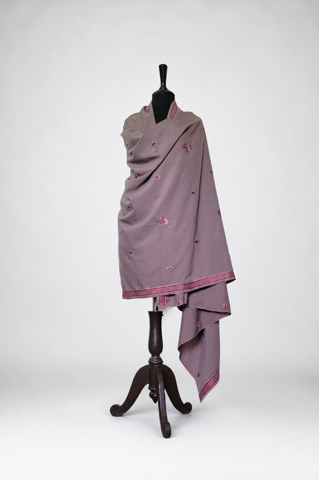 Gul Naaz Shawl