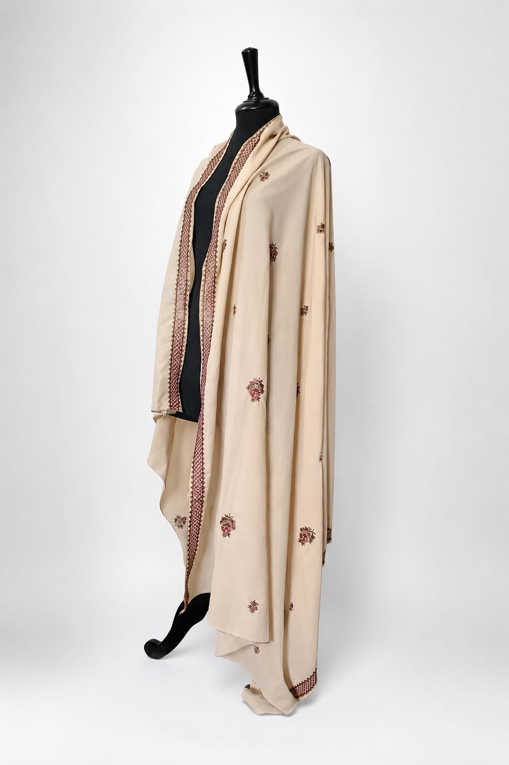 Gul Naaz Shawl