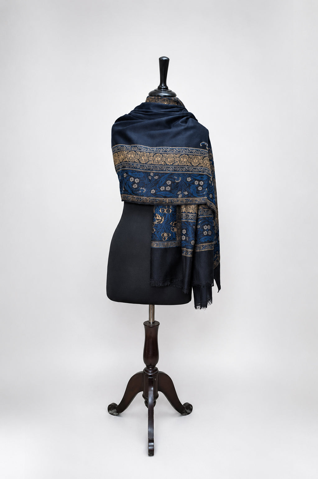 Premium Kani Shawl with Kashmiri Floral Motifs