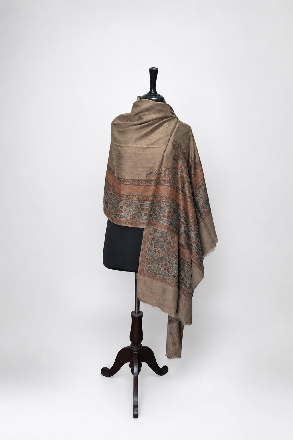 Premium Kani Shawl with Kashmiri Floral Motifs
