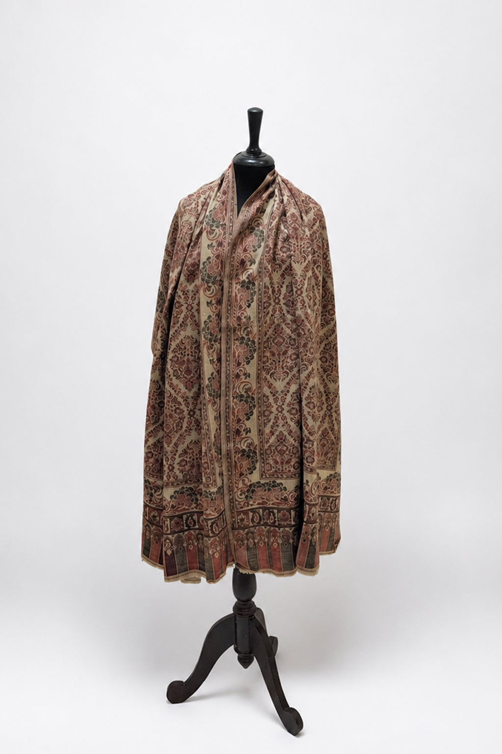 Premium Kani Shawl with Kashmiri-Inspired Motifs