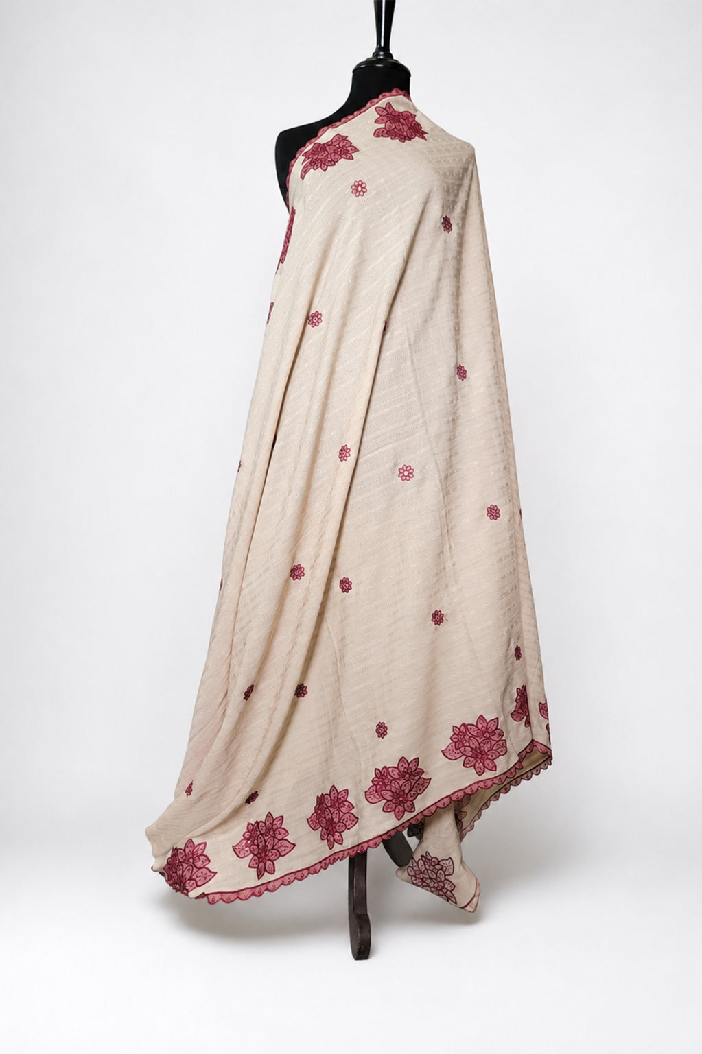 Dil Nasheen Shawl